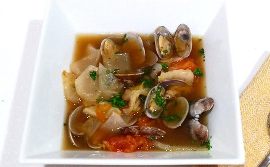 野菜とあさりの旨味たっぷりスープ